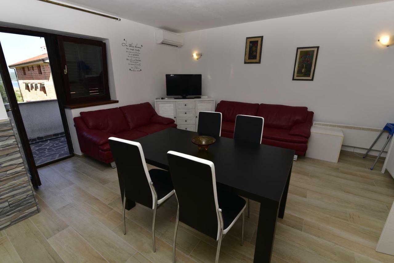 Apartments Matthew & Oscar โพราต ภายนอก รูปภาพ