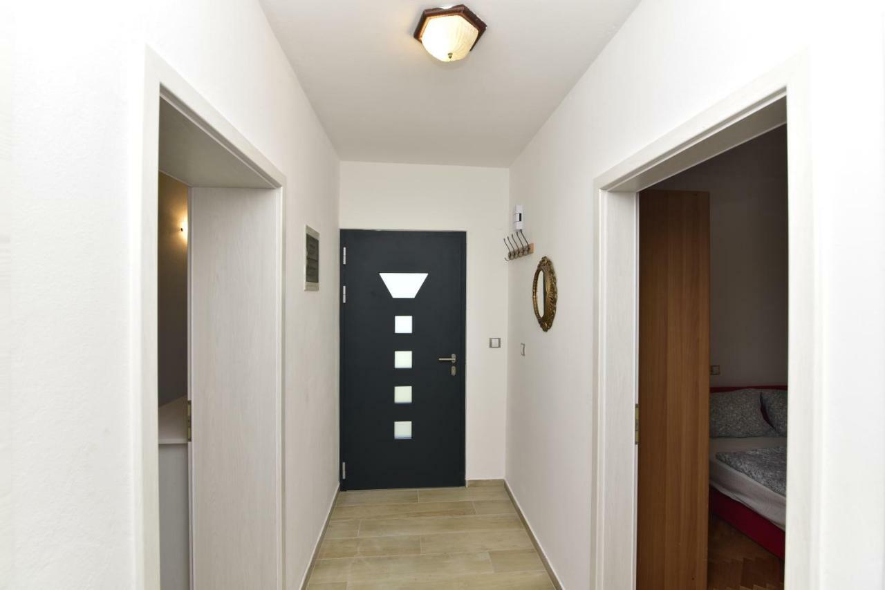 Apartments Matthew & Oscar โพราต ภายนอก รูปภาพ