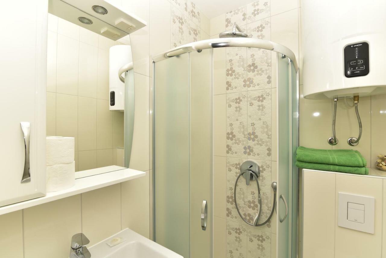 Apartments Matthew & Oscar โพราต ภายนอก รูปภาพ