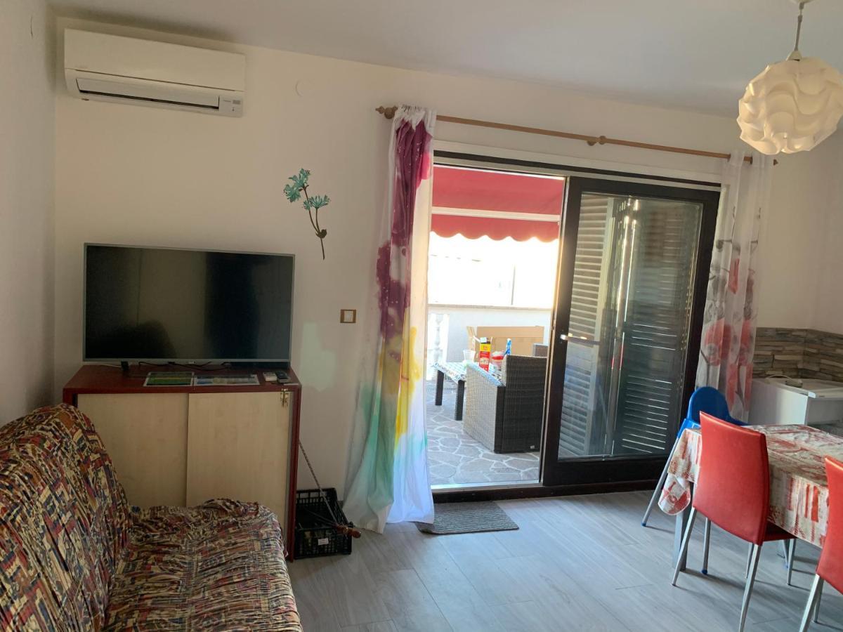 Apartments Matthew & Oscar โพราต ภายนอก รูปภาพ